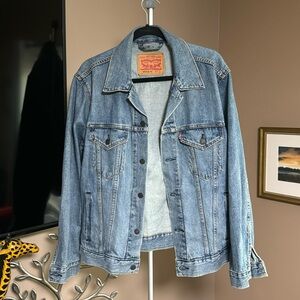 Levis Trucker Jacket L